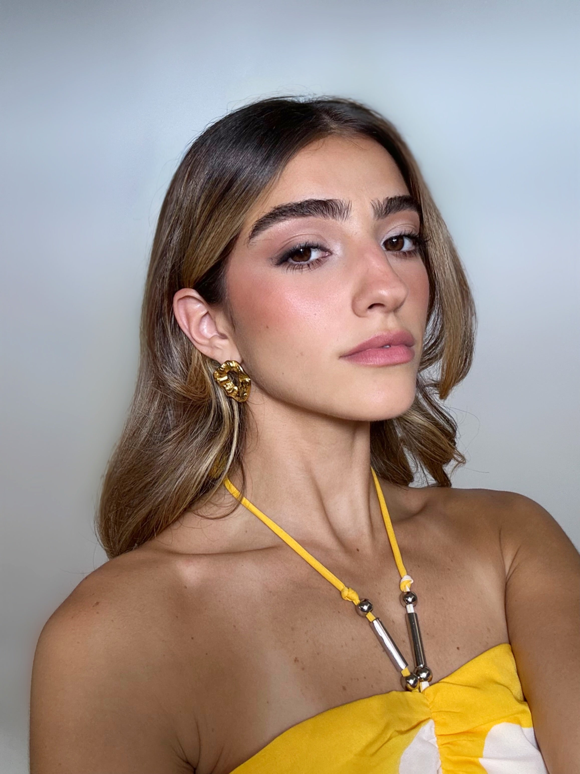 Gold circle earrings