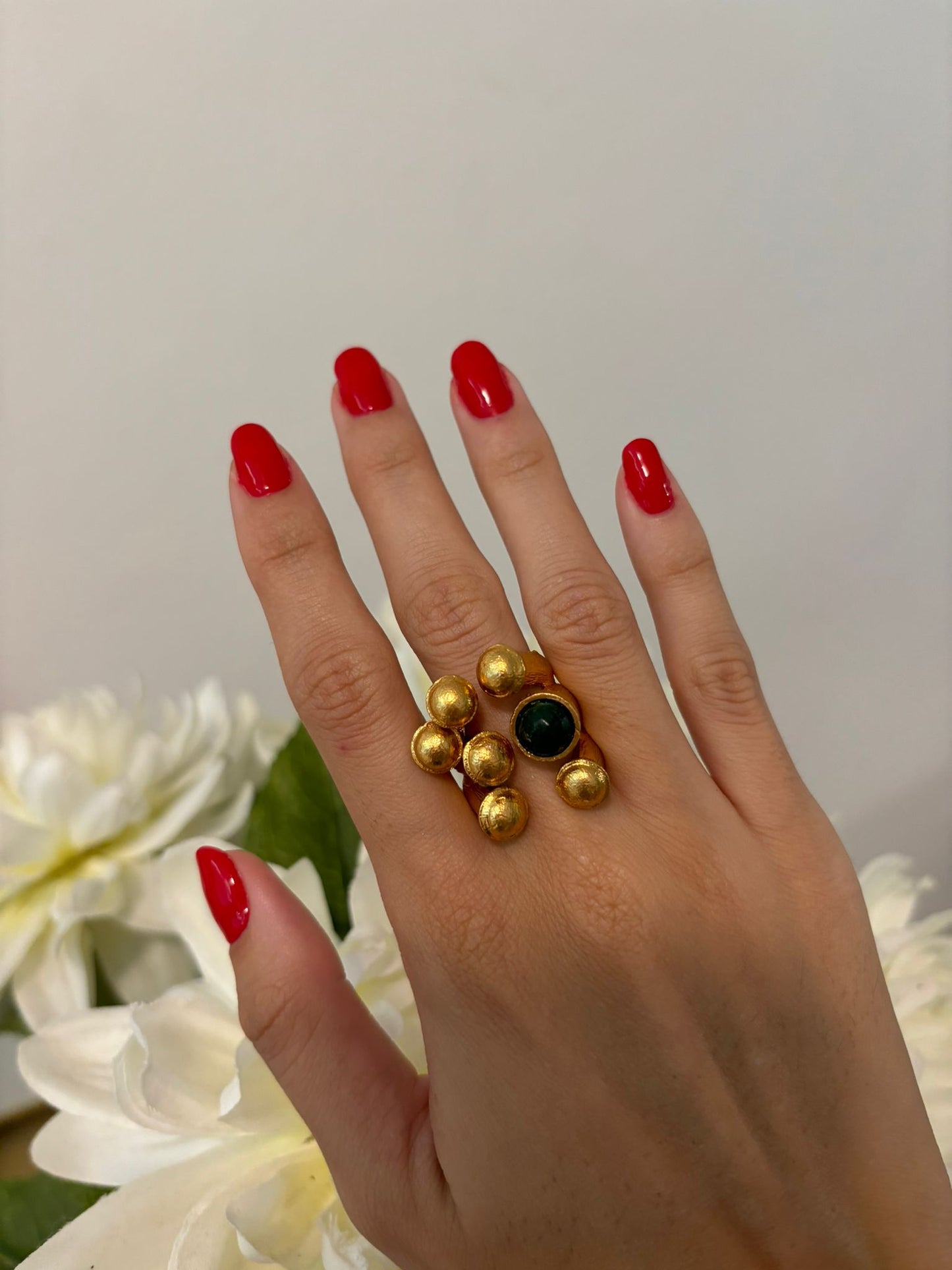 Esmeralda ring