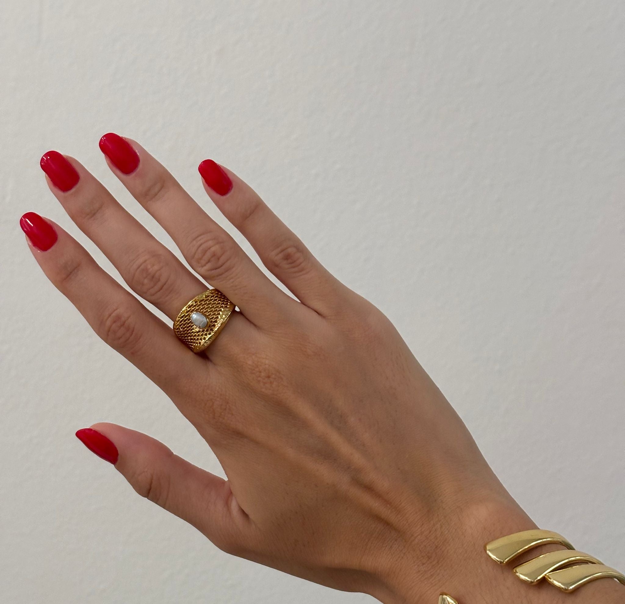 Elena ring